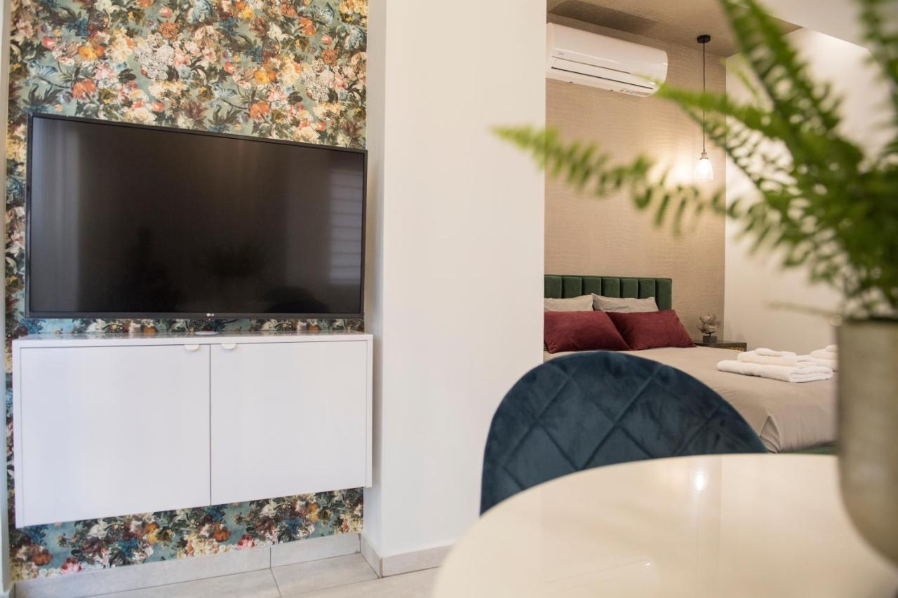 Skin Suites-Luxury Living Nikosia Exterior foto