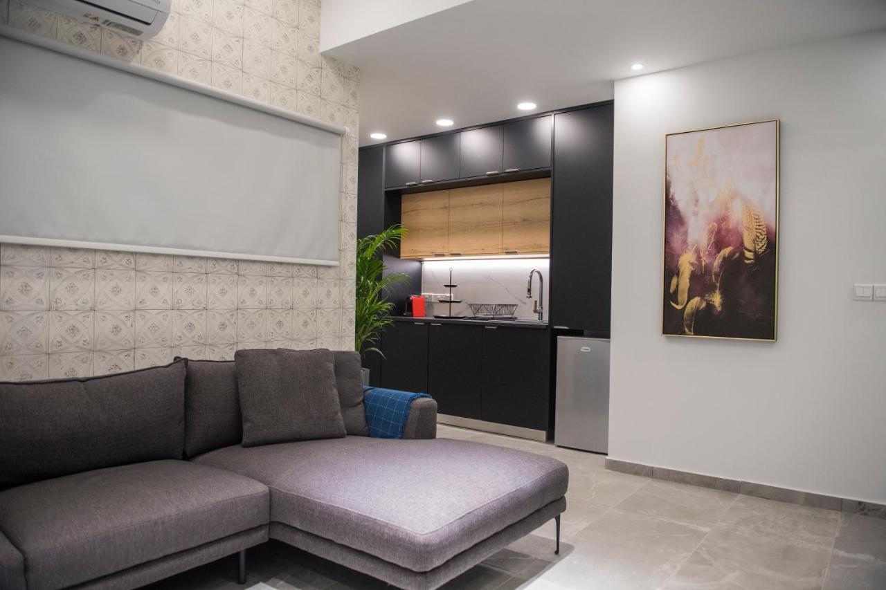 Skin Suites-Luxury Living Nikosia Exterior foto