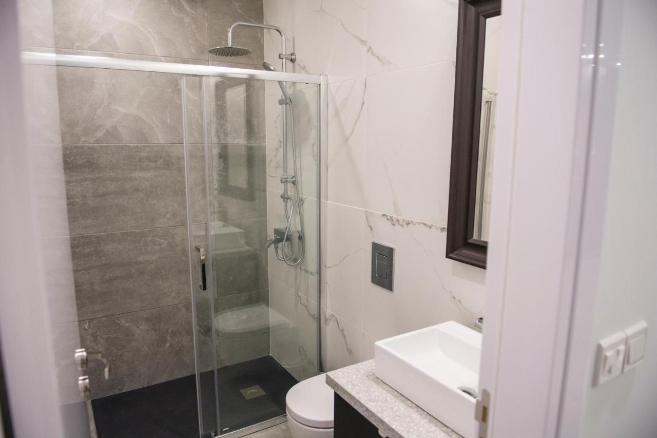 Skin Suites-Luxury Living Nikosia Exterior foto