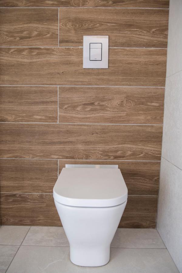 Skin Suites-Luxury Living Nikosia Exterior foto